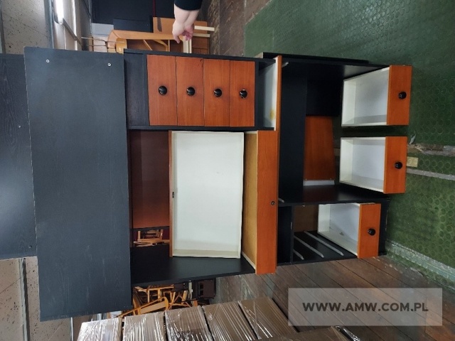 Meble biurowe - pakiet zawierający 30 szt. (wg oddzielnego wykazu) 